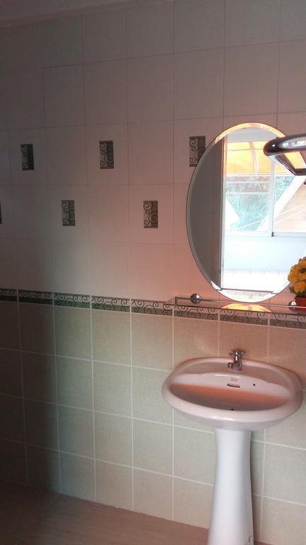 Khun Pra Chote Homestay & Guesthouse Аюттхая Экстерьер фото