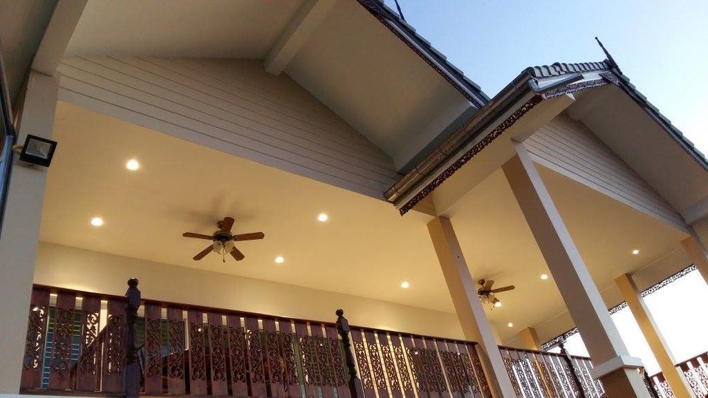 Khun Pra Chote Homestay & Guesthouse Аюттхая Экстерьер фото