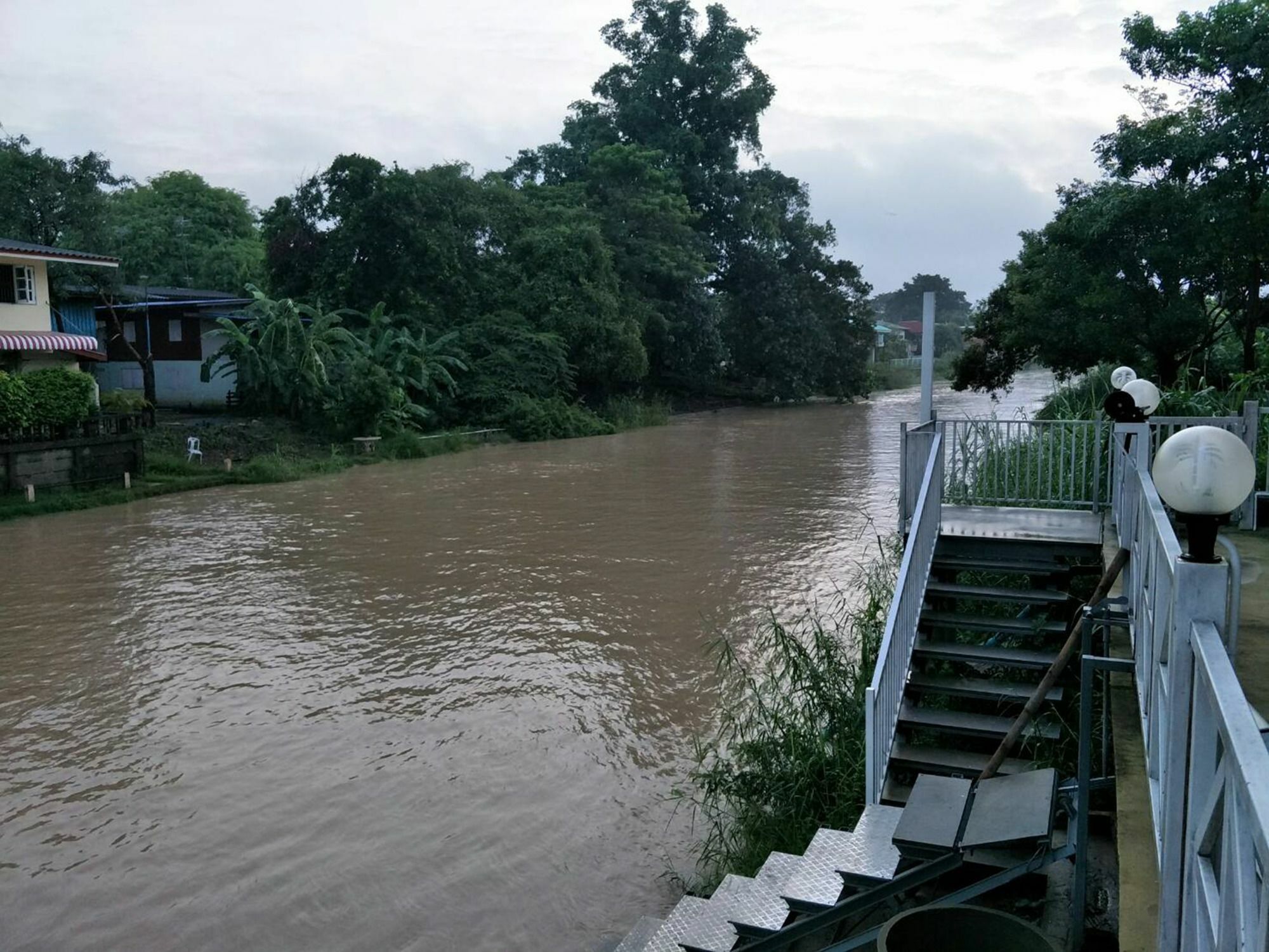Khun Pra Chote Homestay & Guesthouse Аюттхая Экстерьер фото